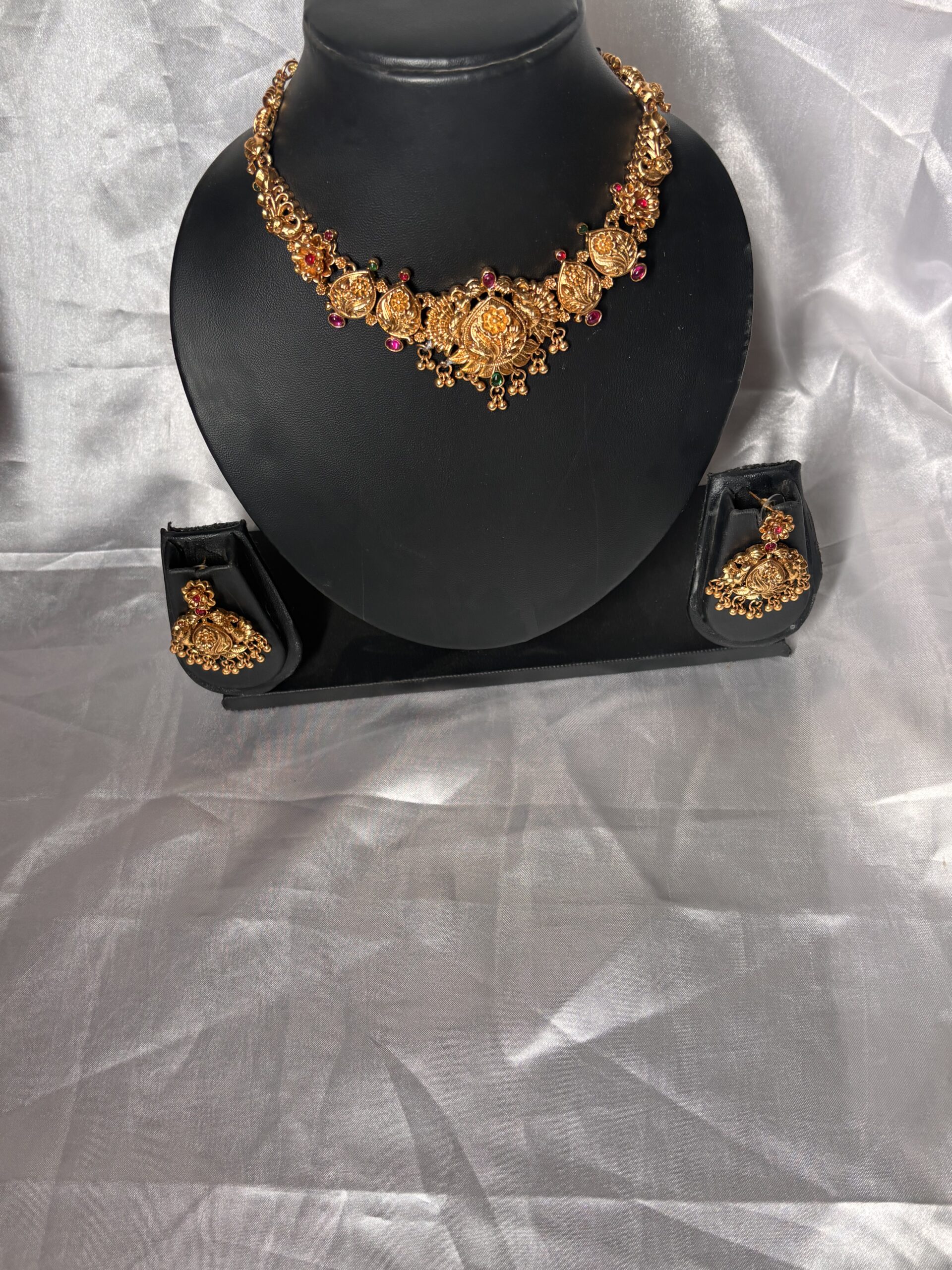 NECKLACE WITHOUT LAKSHMI(1)